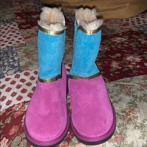 Ugg boots size 4 girls